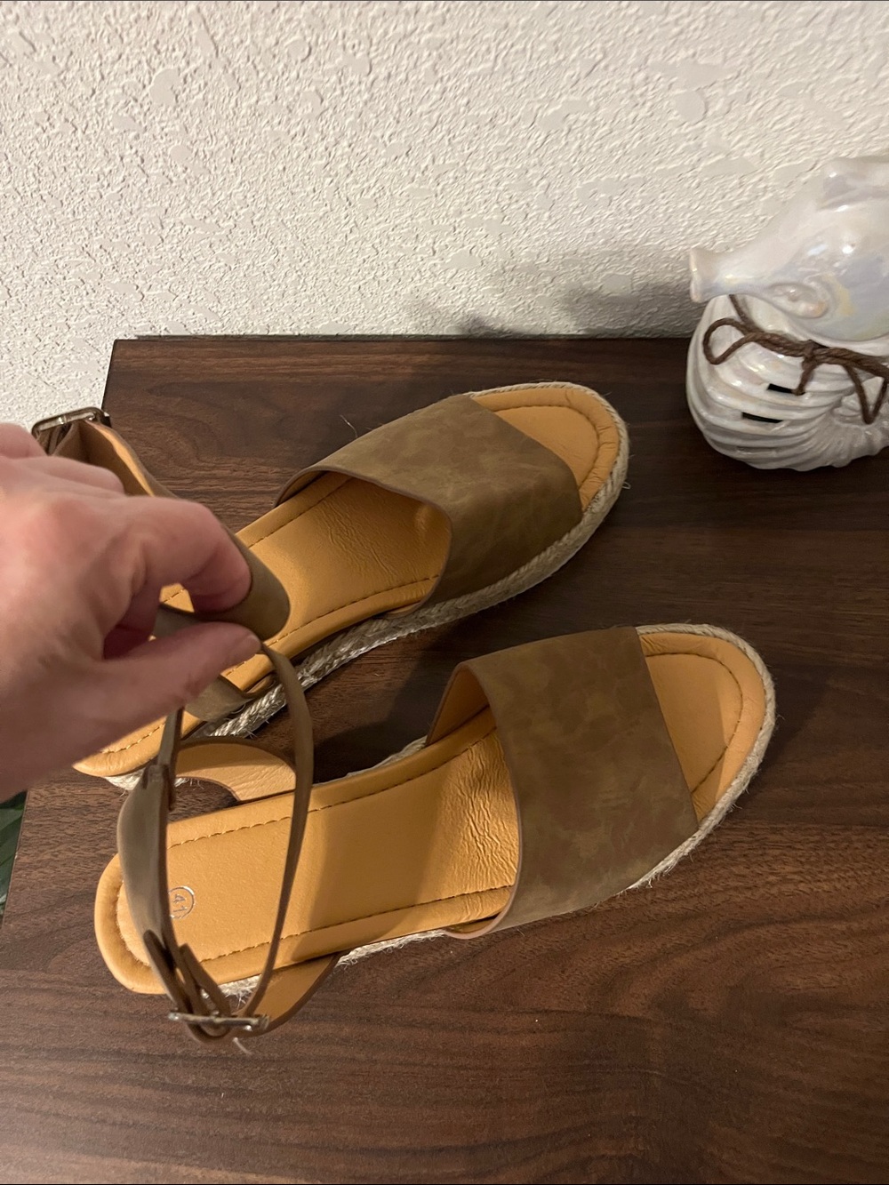 NWOT Women's Tan Ankle-Strap Espadrille Sandals
